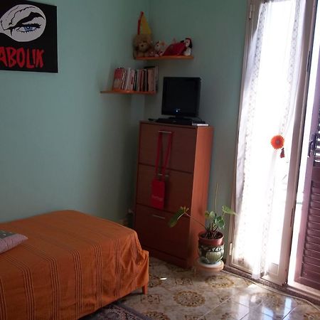 Villa Mare E Monti Giardini-Naxos Habitación foto