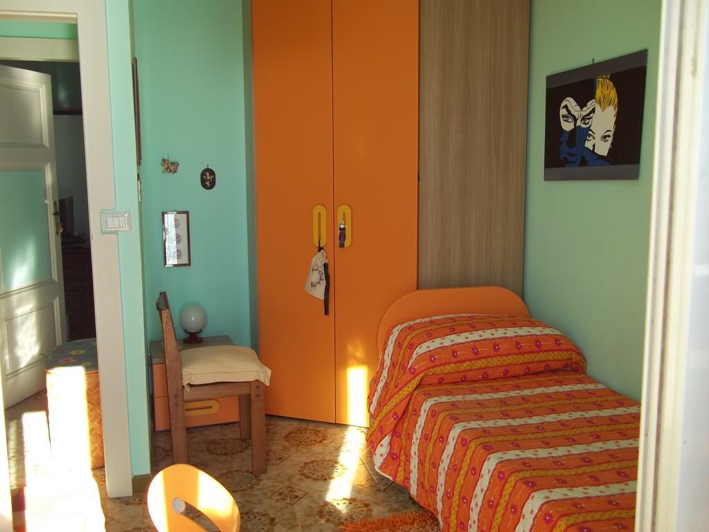 Villa Mare E Monti Giardini-Naxos Habitación foto